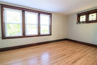 4932 Loughborough Ave in St. Louis, MO - Building Photo - Building Photo