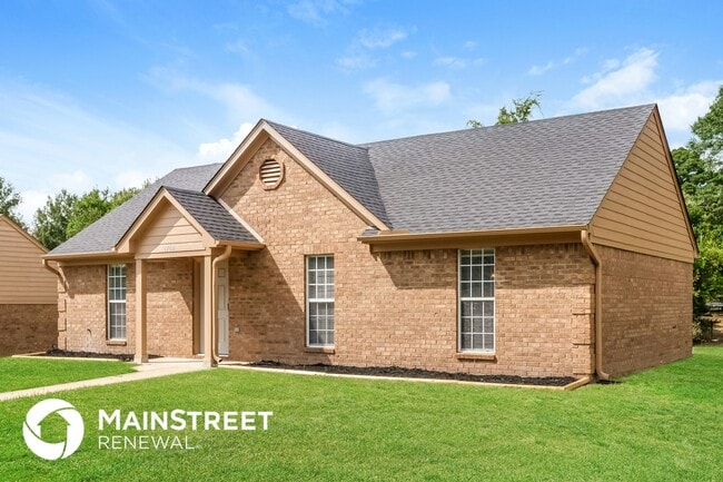 1764 Dorchester Dr in Southaven, MS - Foto de edificio - Building Photo