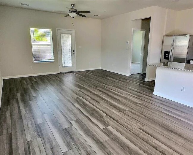 property at 1850 Settlers Glen Dr