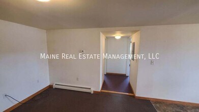 21 Wilson St in Skowhegan, ME - Building Photo - Building Photo