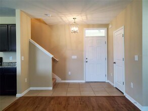 7519 Tuscan Bay Cir in Wesley Chapel, FL - Building Photo - Building Photo