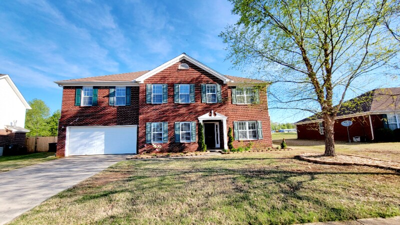 124 Tottenham Way in Madison, AL - Building Photo