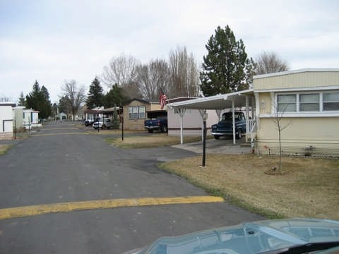 South Mobile Village in Klamath Falls, OR - Building Photo - Building Photo