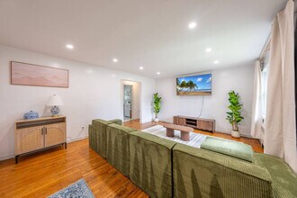 810 Walnut St in Linden, NJ - Building Photo - Building Photo