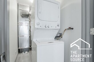 2814 N Mozart St, Unit 2R in Chicago, IL - Building Photo - Building Photo