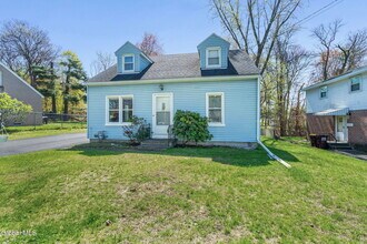 234 Osborne Rd in Albany, NY - Building Photo - Building Photo
