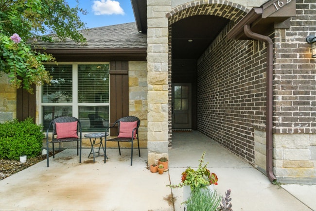 1629 Town Creek Cir in Weatherford, TX - Building Photo - Building Photo