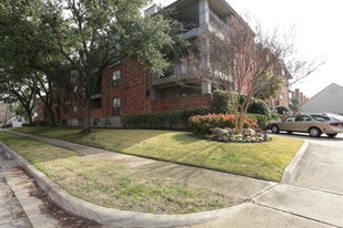 Parke at UP in Dallas, TX - Building Photo