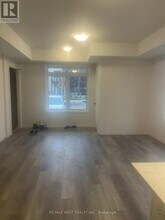 40 Thatcher Dr in Guelph, ON - Building Photo - Building Photo