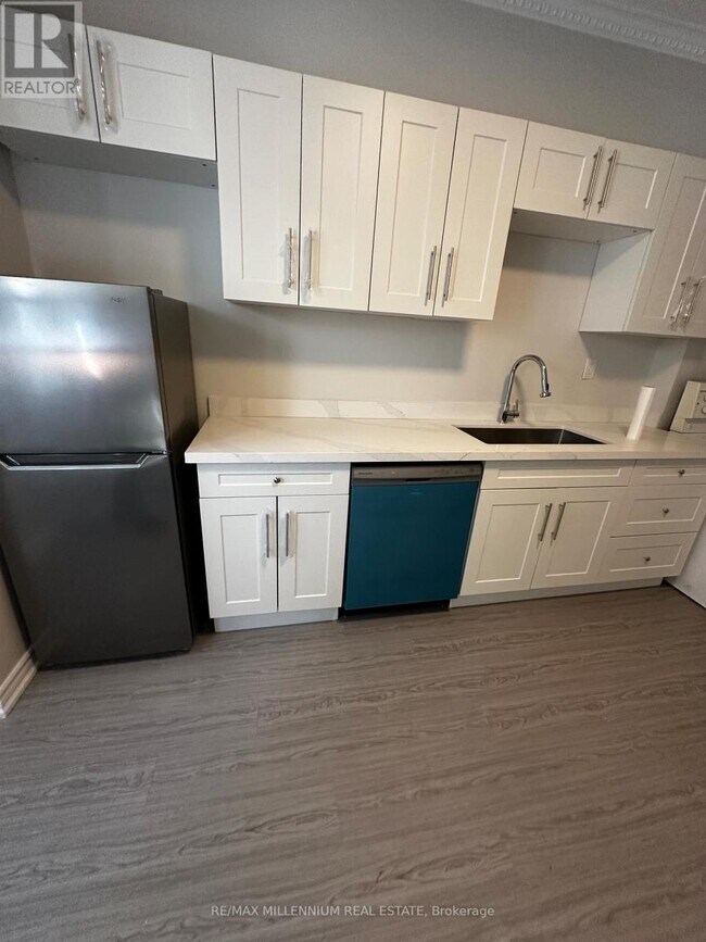 25 Howard St in Toronto, ON - Building Photo - Building Photo