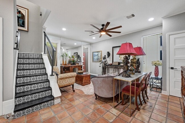 property at 2100 Commonwealth St