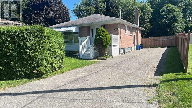 property at 17 Collins Crescent