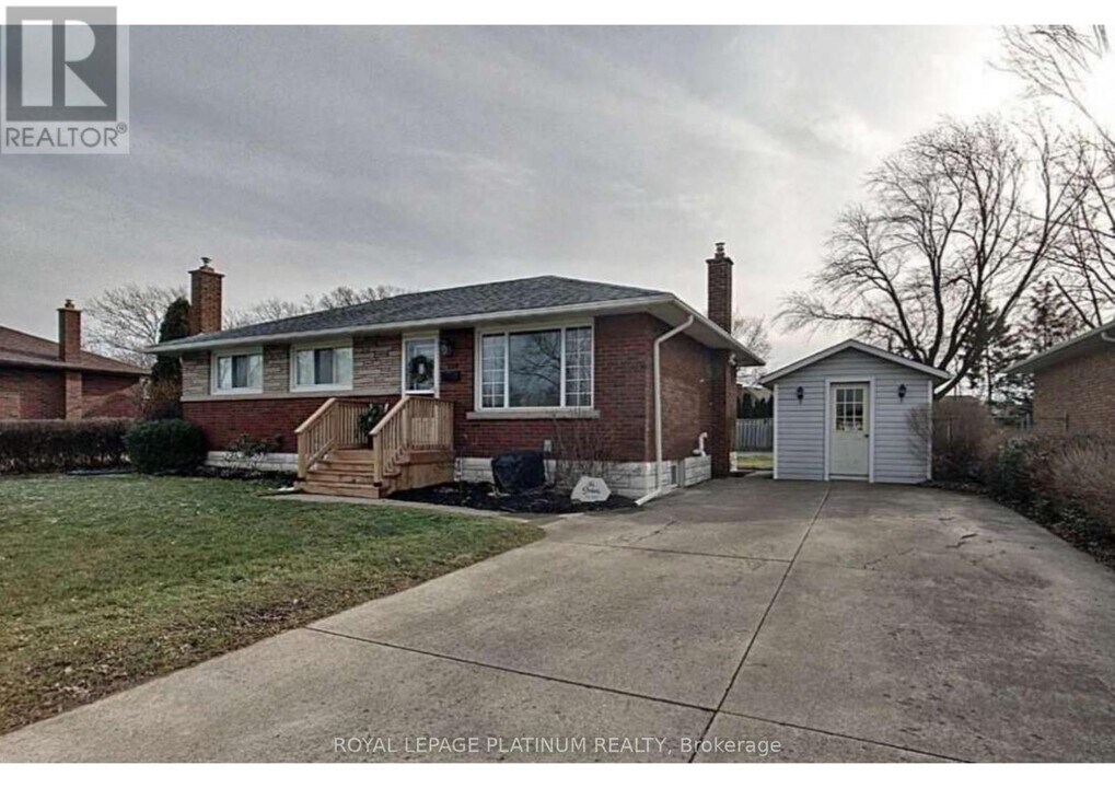 134 Glen Morris Dr in St Catharines, ON - Building Photo