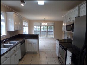 303 Hidden Meadows Dr in Benton, AR - Building Photo - Building Photo