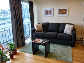 172 Portola Dr in San Francisco, CA - Building Photo