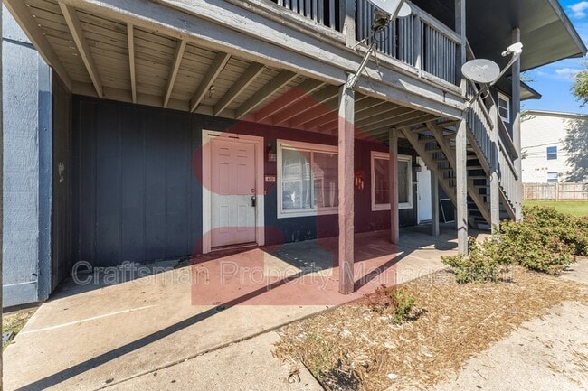 409 S Cleveland St in Springdale, AR - Building Photo - Building Photo