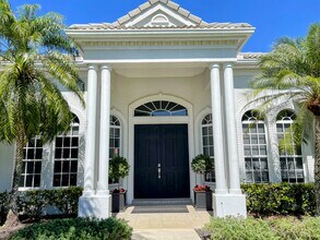 6516 Windjammer Pl in Lakewood Ranch, FL - Building Photo - Building Photo