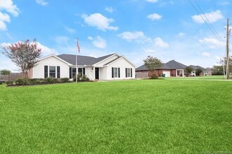2536 Emily Ann Ln in Lake Charles, LA - Building Photo - Building Photo