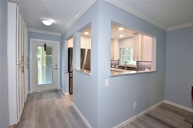 50 Woodland Dr, Unit 207 in Vero Beach, FL - Foto de edificio - Building Photo