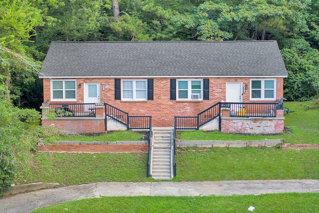 433 E 23rd St in Anniston, AL - Building Photo