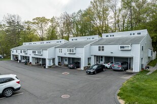 Glenwood in Canton, CT - Building Photo