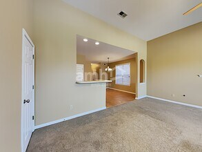 8739 Overcup Oaks Dr in Memphis, TN - Building Photo - Building Photo