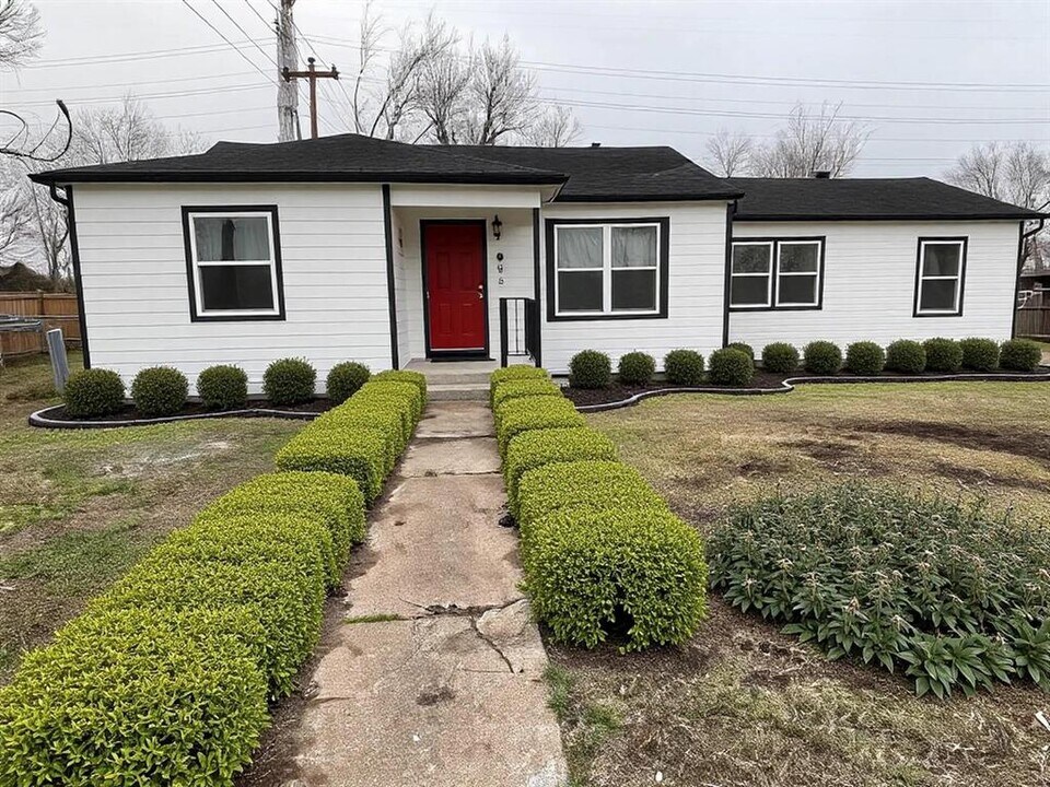 526 E 37th St in Houston, TX - Building Photo