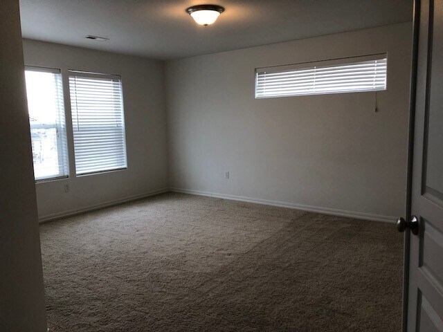 property at 506 N Mississippi Dr