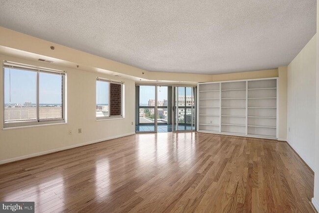 2121 Jamieson Ave in Alexandria, VA - Building Photo - Building Photo