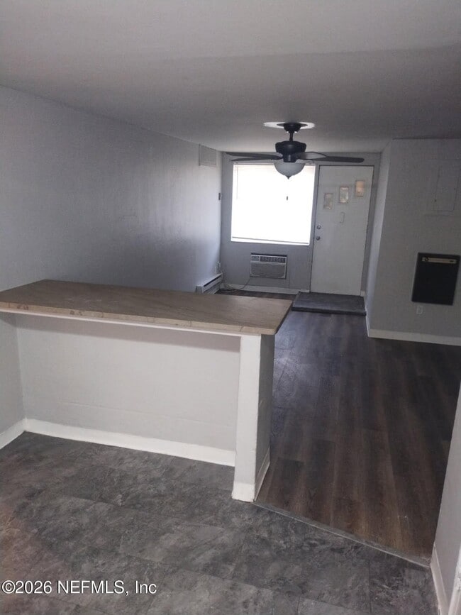 5340 Kingsbury St in Jacksonville, FL - Building Photo - Building Photo