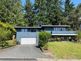 2919 129th Ave NE in Bellevue, WA - Building Photo