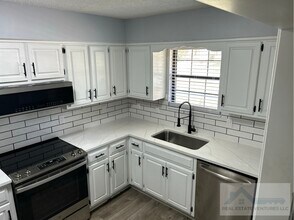15803 W 127th Ter in Olathe, KS - Building Photo - Building Photo