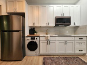 507 Weiher Ct in Bronx, NY - Building Photo - Building Photo