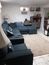 569 Linden Ave, Unit #B in Teaneck, NJ - Building Photo - Building Photo