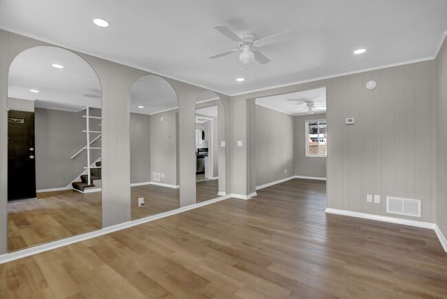 2857 Plainfield Rd in Dundalk, MD - Building Photo - Building Photo