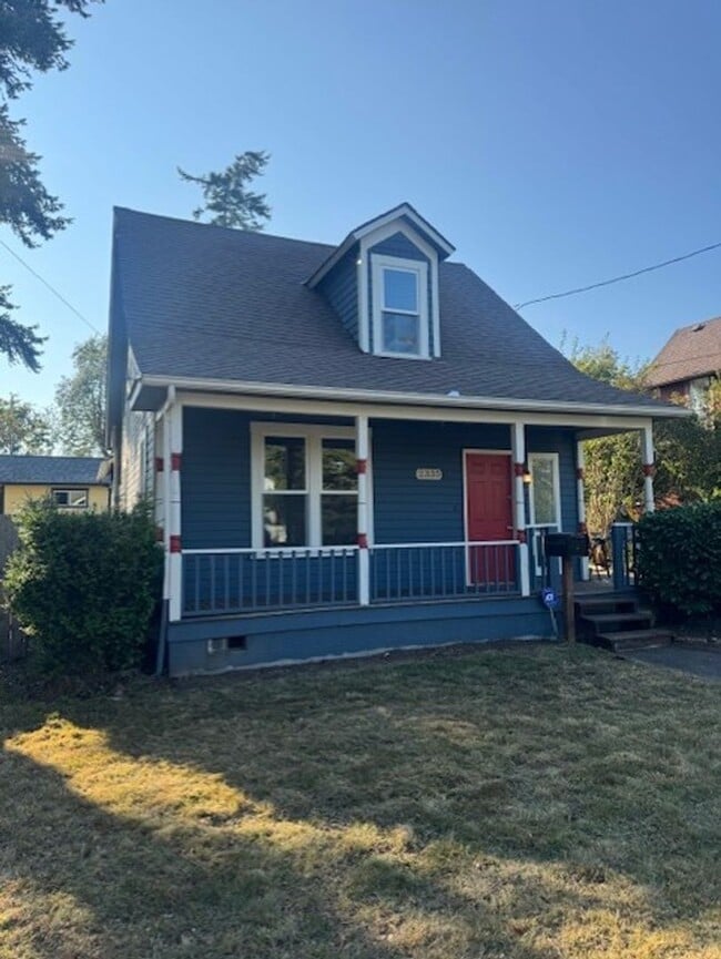property at 2335 Ellis St