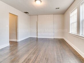 946 East Dr in Oklahoma City, OK - Building Photo - Building Photo