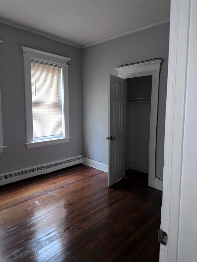 442 Carroll Ave in Bridgeport, CT - Building Photo - Building Photo