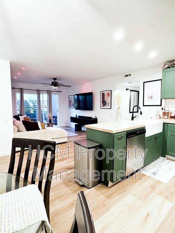 property at 21961 Rimhurst Dr