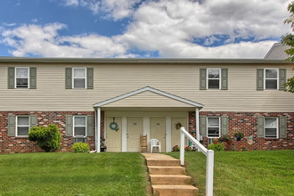 Apartments at Waterford in York, PA - Building Photo - Building Photo