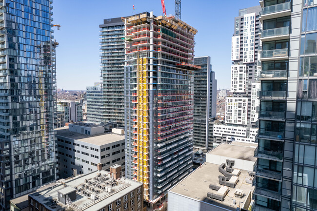 Central Condos in Toronto, ON - Building Photo - Building Photo