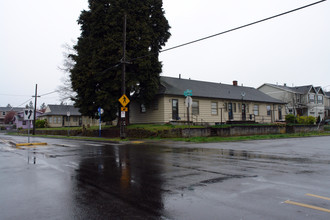 2515-2531 N Killingsworth St in Portland, OR - Building Photo - Building Photo