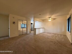 115 Amberly Dr in Englishtown, NJ - Building Photo - Building Photo