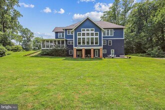 6301 Poindexter Ln in Rockville, MD - Building Photo - Building Photo