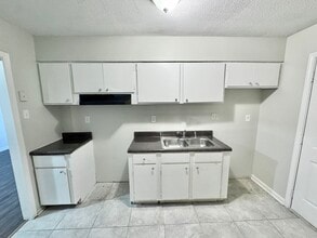 4079 Forest View Dr in Memphis, TN - Building Photo - Building Photo