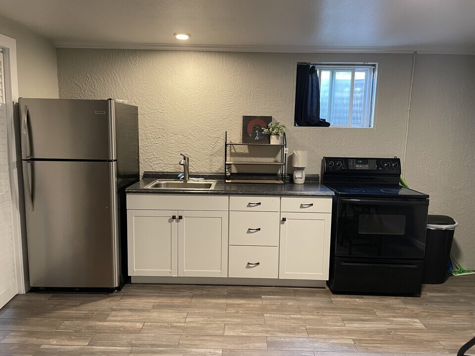 2939 N Institute St in Colorado Springs, CO - Building Photo