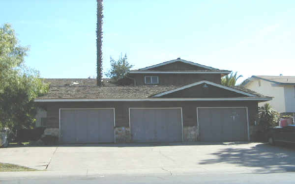 10318-10330 Mills Station Rd in Rancho Cordova, CA - Building Photo - Building Photo