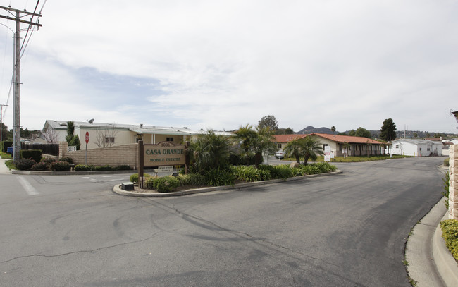 Casa Grande in Escondido, CA - Foto de edificio - Building Photo