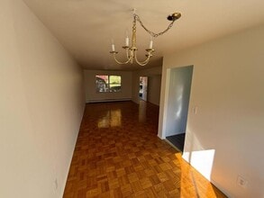 37 Rome Ave in Bedford Hills, NY - Building Photo - Building Photo