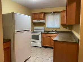 121 Breading Ave in Pittsburgh, PA - Building Photo - Building Photo